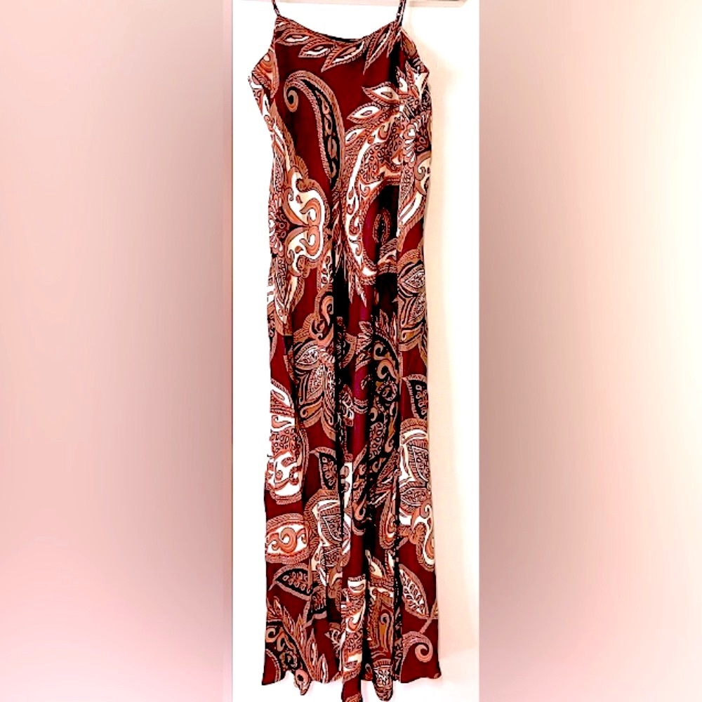 FARM Rio Large burgundy Paisley Maxi Dress/ CREPE DE CHINE FABRIC: L - Picture 6 of 9